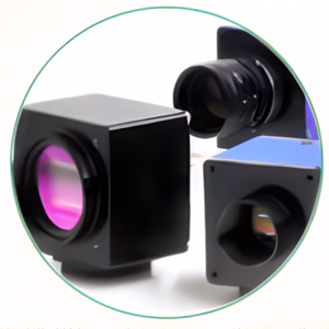 High-resolution color CCD